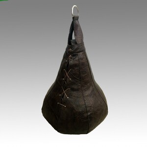 Груша боксерская капля на шнуровке (винилискожа) - fgospostavki.ru - Домодедово