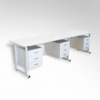 Стол 3-х тумбовый для лабораторных работ 2500*600*850 ЛДСП - fgospostavki.ru - Домодедово